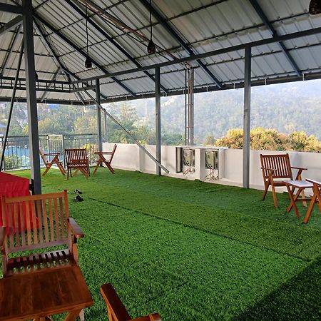 Tea Elanza Apartment Devikolam Bagian luar foto