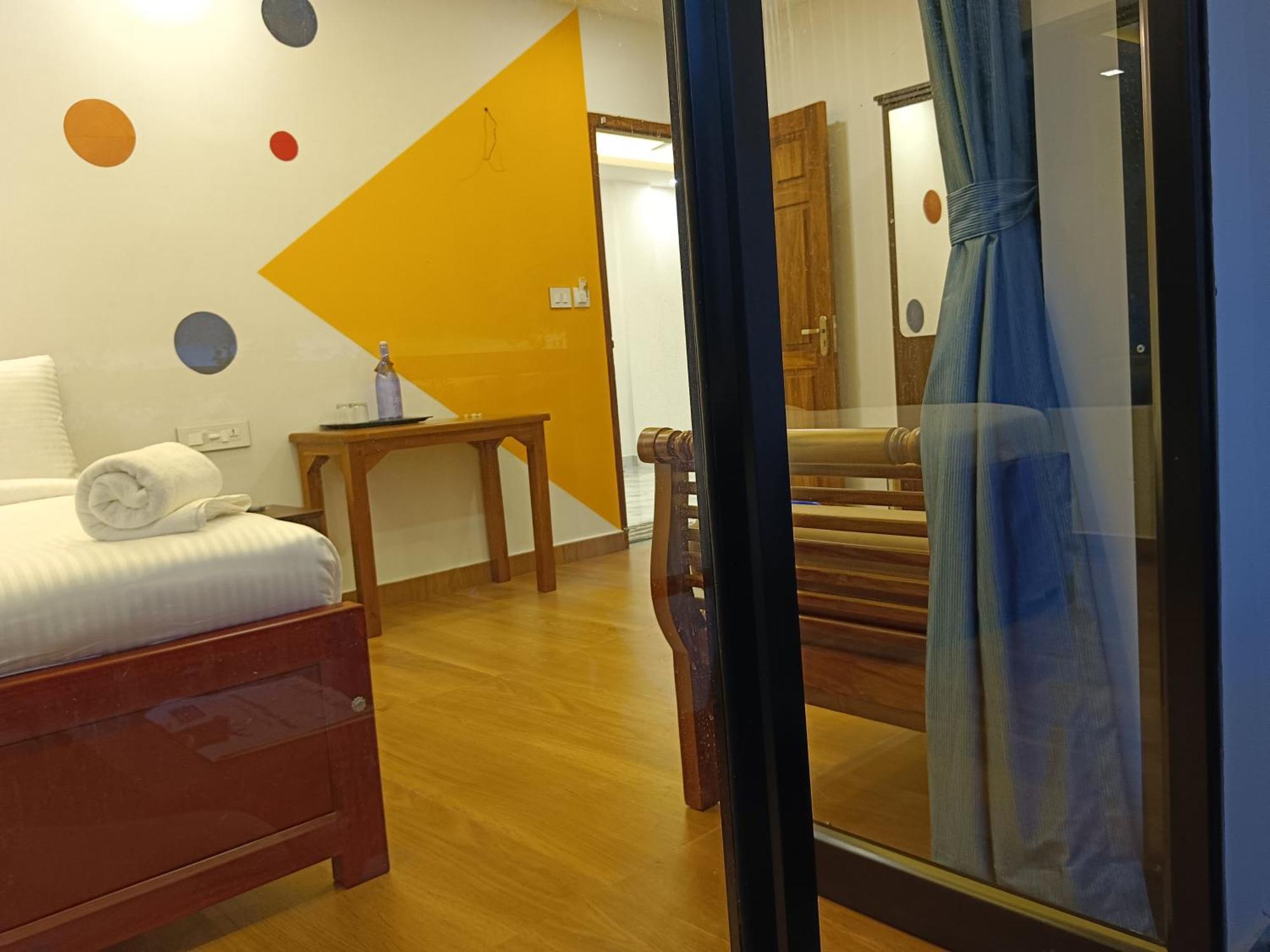 Tea Elanza Apartment Devikolam Bagian luar foto