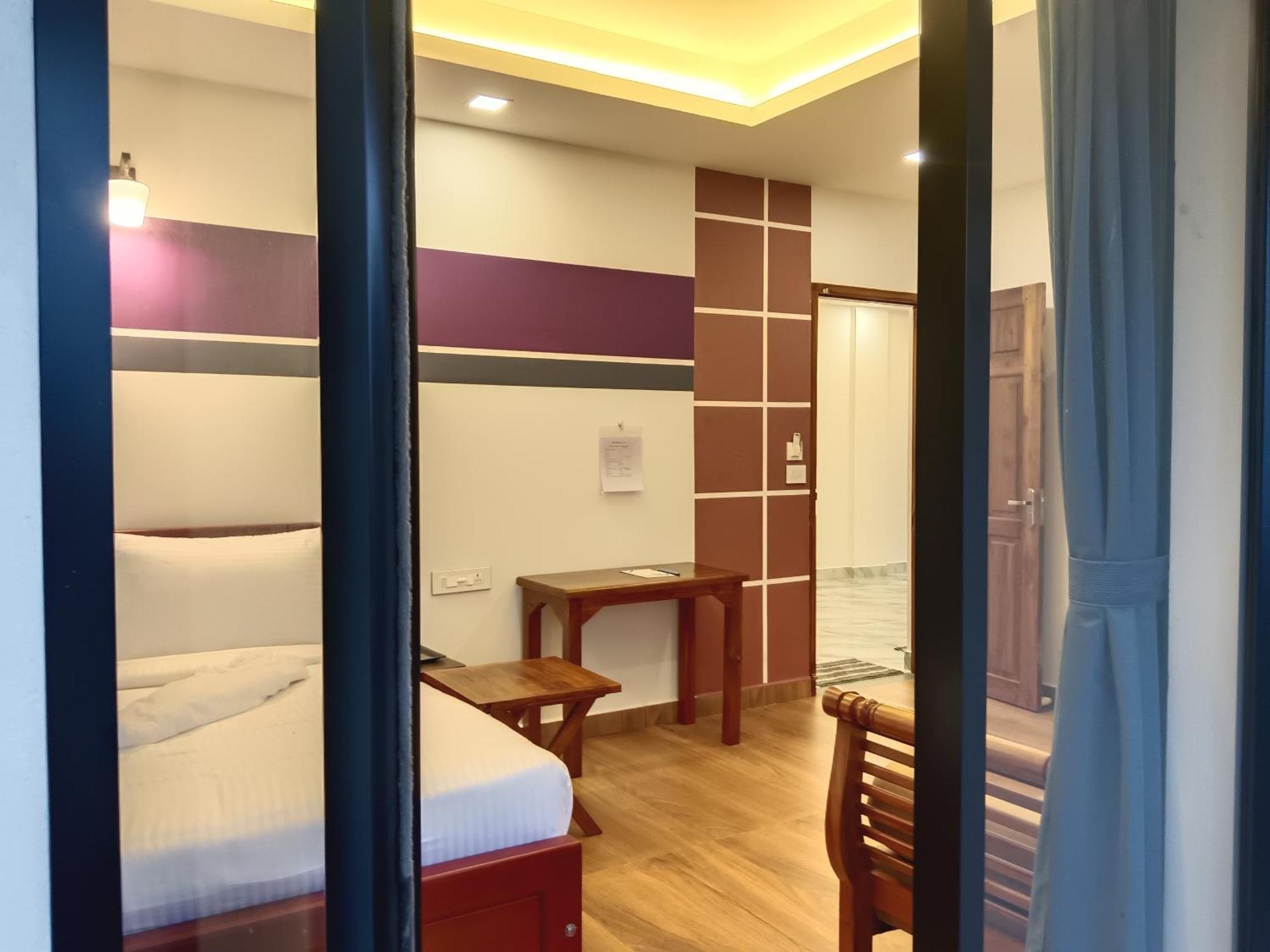 Tea Elanza Apartment Devikolam Bagian luar foto